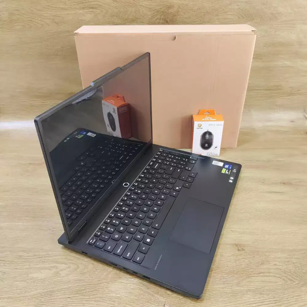 LAPTOP GAMING LENOVO LEGION PRO 5 16IAX10 CORE ULTRA 7 LIKE NEW