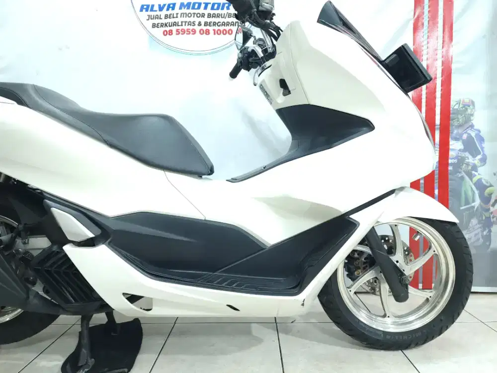 HONDA PCX 160 ABS TH 2022 FULL ORISINIL 99% KAYA BARU LOW KM 8K