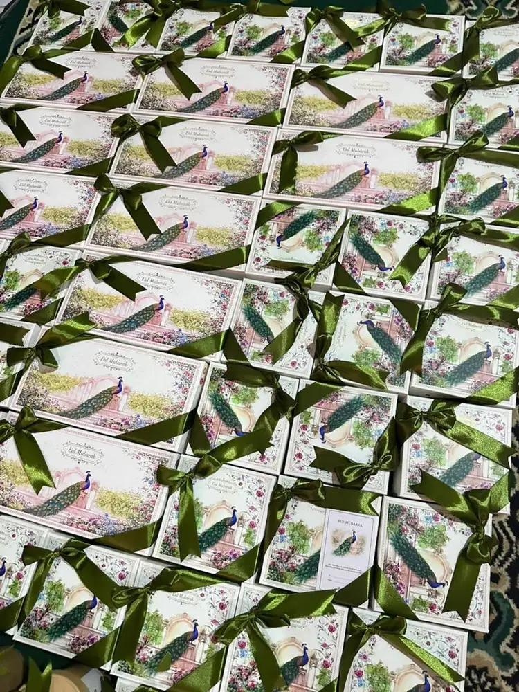 Baking dan packing hampers