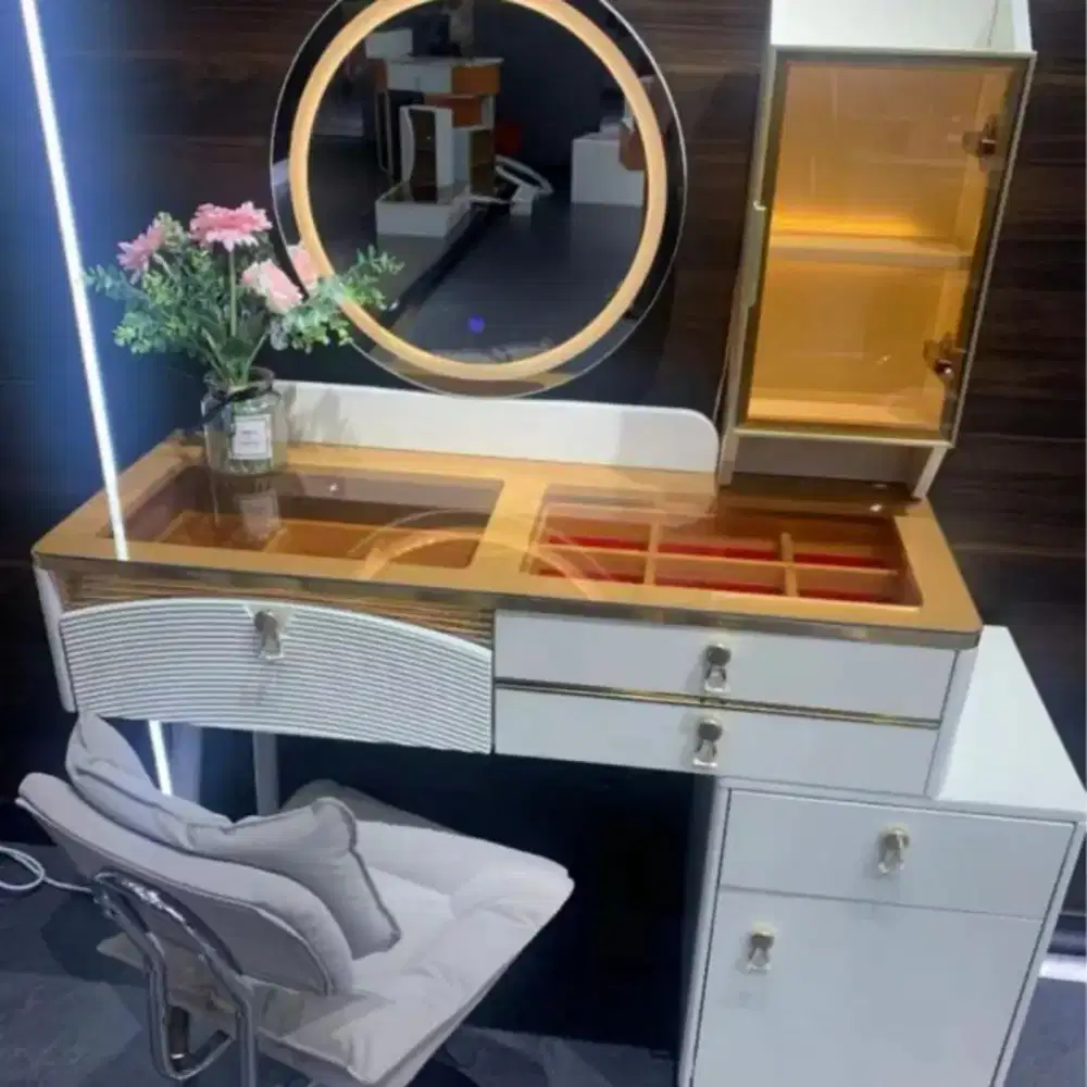 Meja rias LED import kaki besi + kursi putar