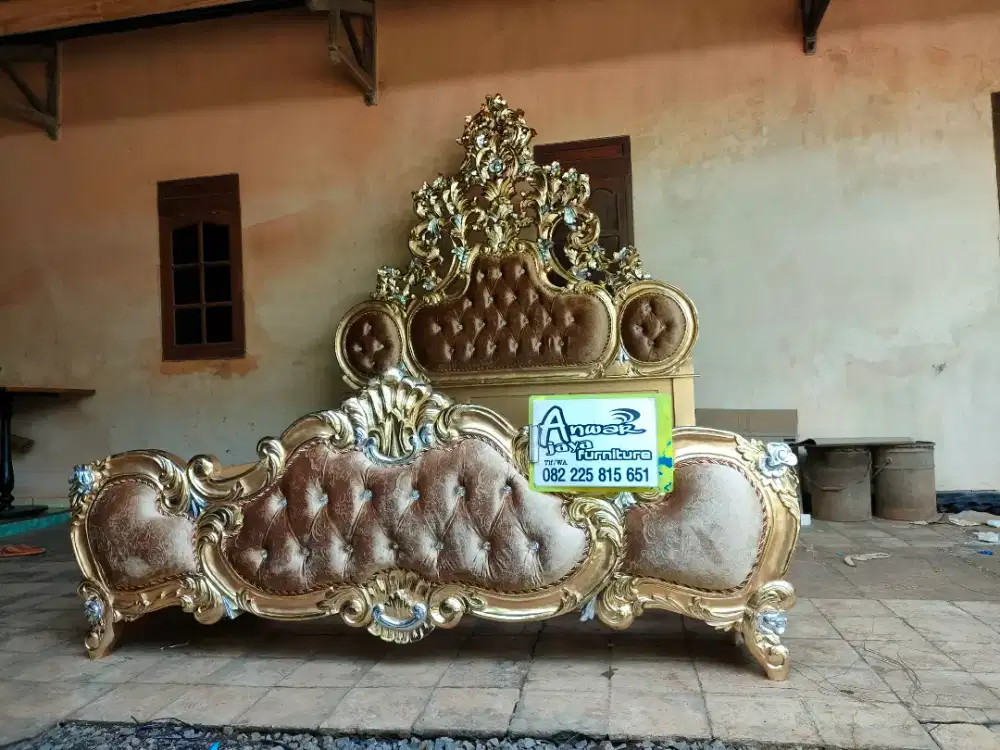 Tempat tidur ukir full kayu jati