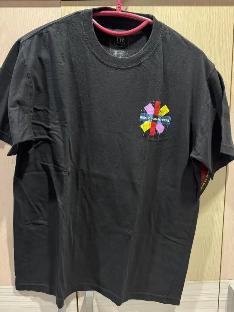 Baju kaos band Red Hot Chili Pappers