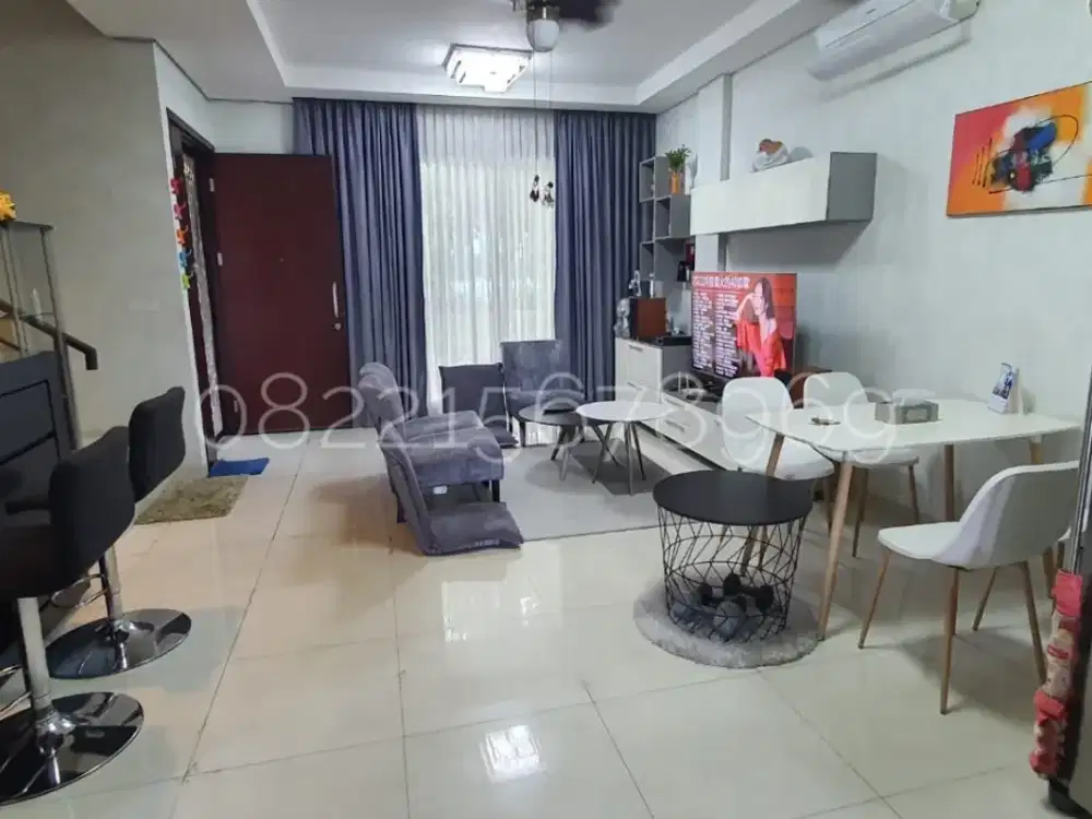 JUAL CEPAT Town House Puri Mansion Jakarta Barat -  4BR+1  Furnished