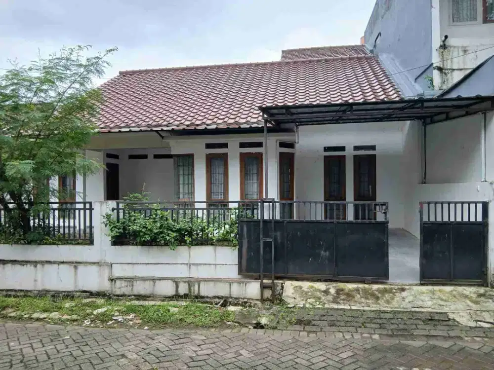 DISEWAKAN RUMAH POSISI HOOK DI SEKTOR 5, DEKAT STAN BINTARO JAYA