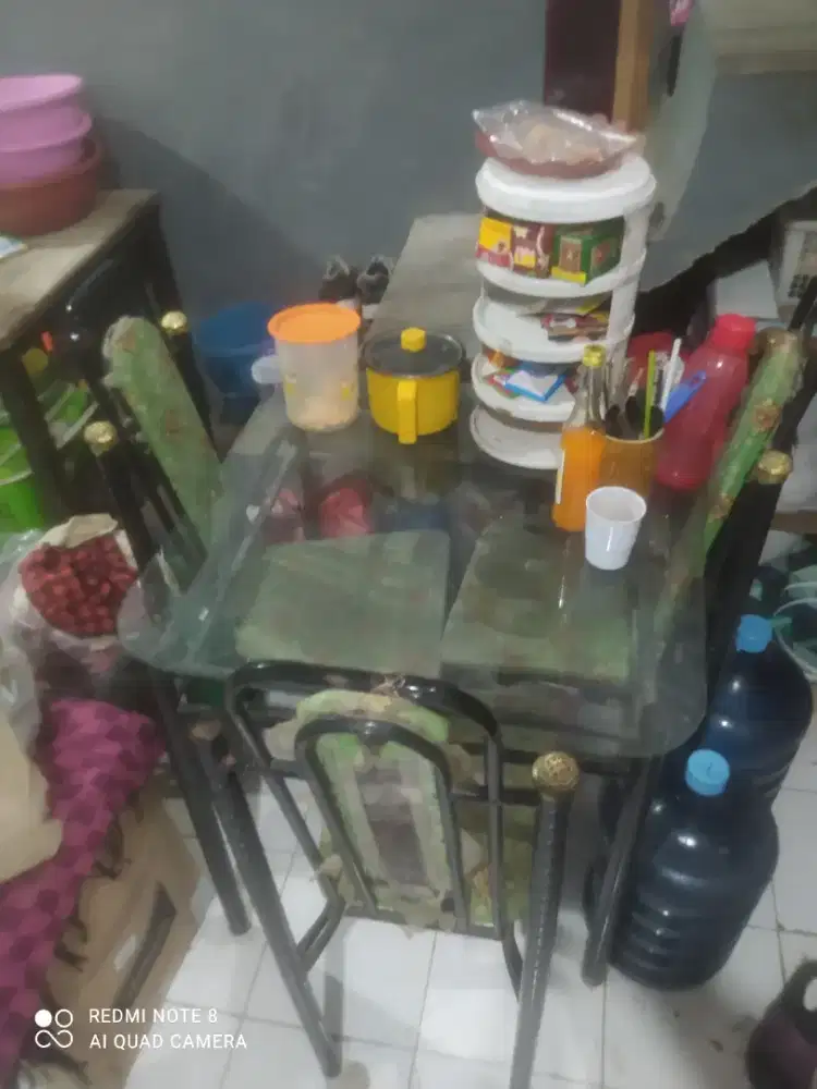 Jual murah dan cepat meja makan