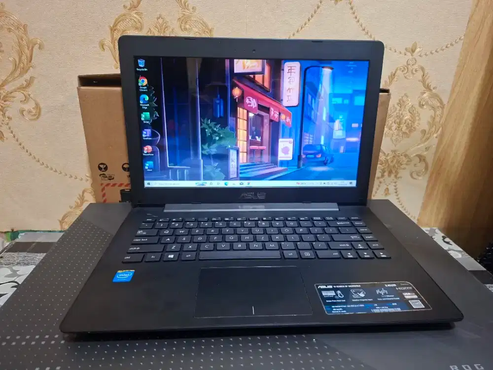 Asus X453M Celeron N2840 Ram 4gb hdd 500gb masih bagus
