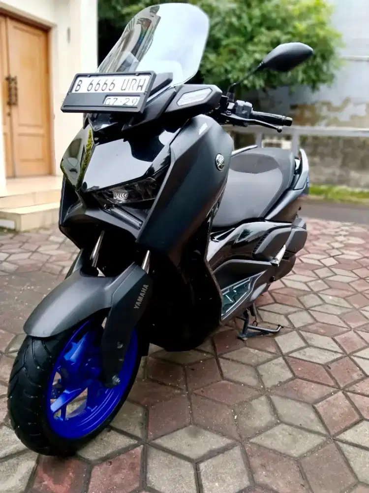 KM 2 ribu XMAX connected 2024 mulus