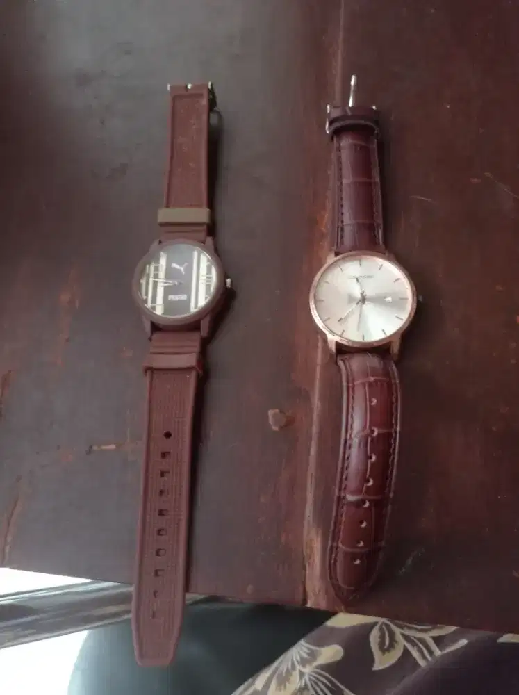 Jual jam tangan second. HargaNego. baterai habis. DM or WA (no call)