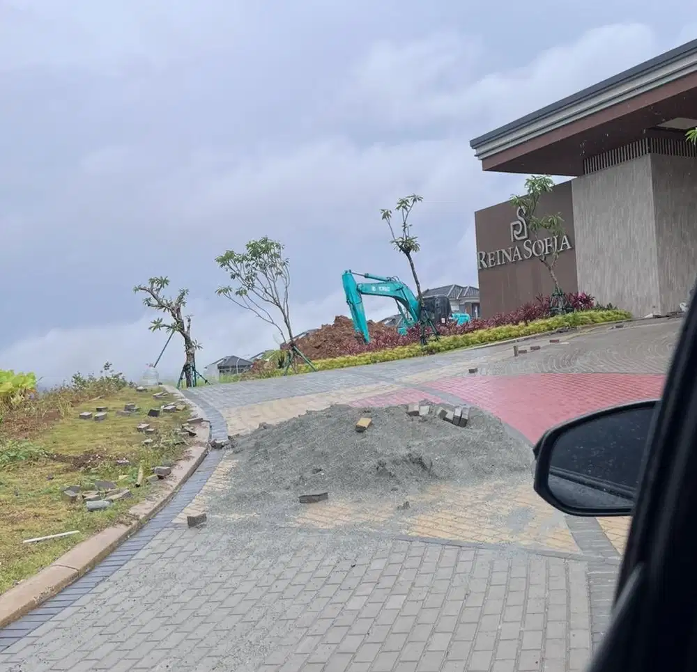 Disewakan rumah mewah di Citra City Sentul