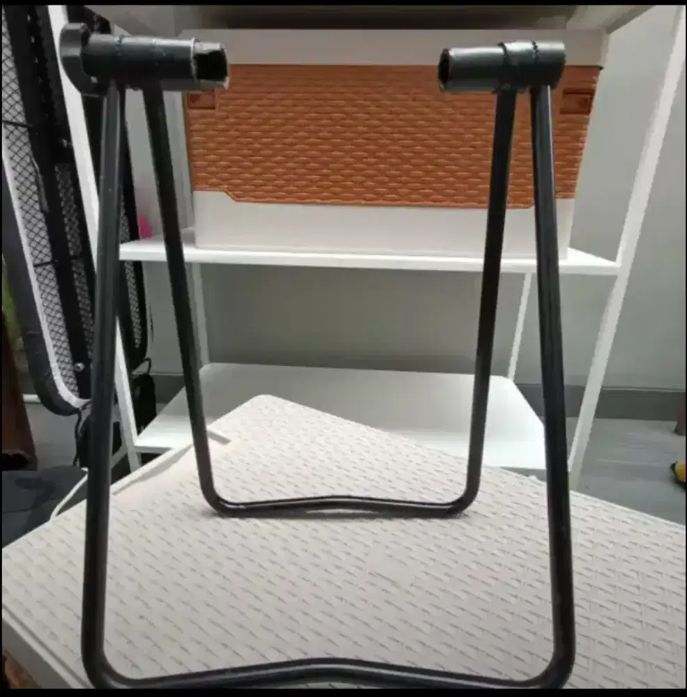 Standar sepeda  bekas