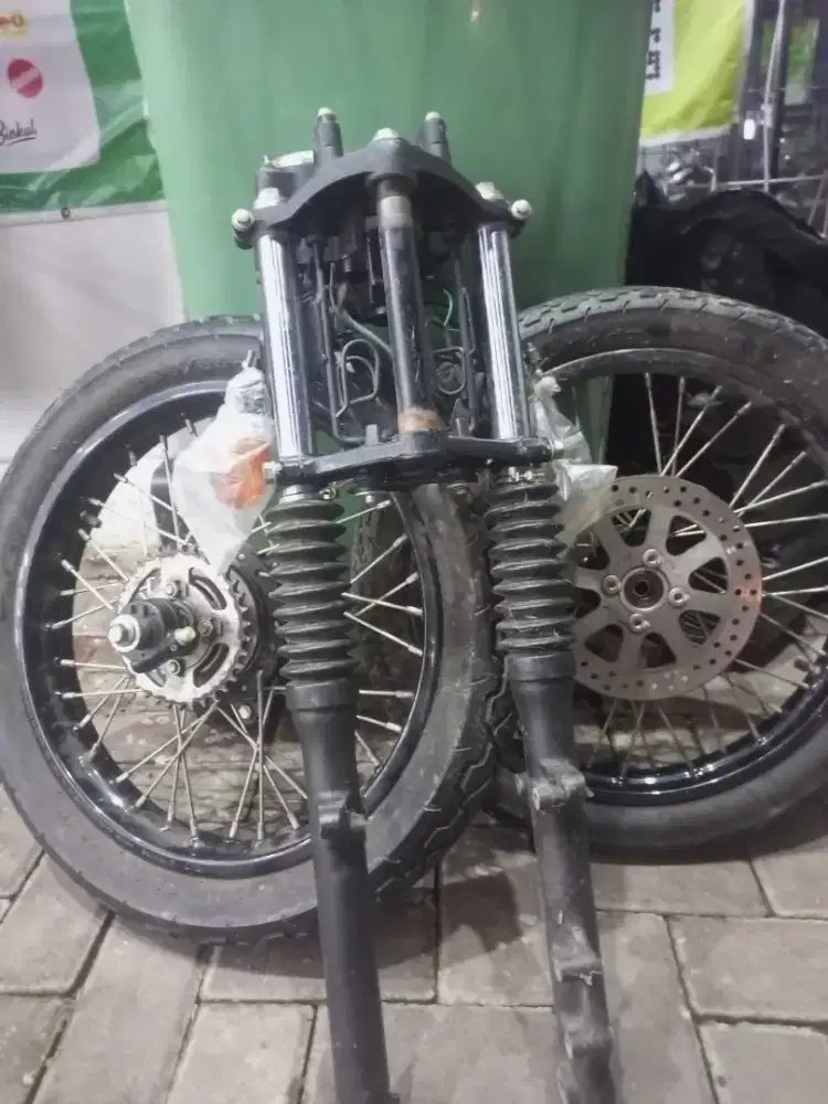 Part motor kawasaki w175