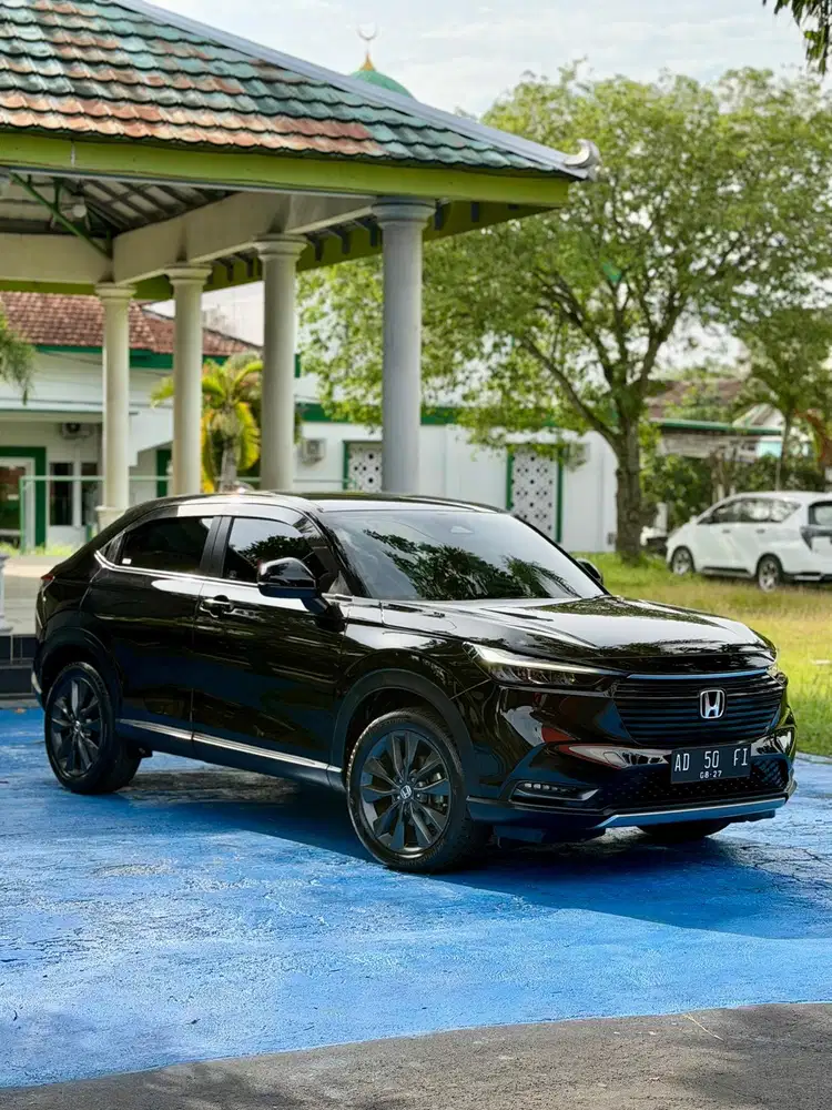 New HRV SE CVT 2022 Automatic Ad Tgn 1 Low KM!