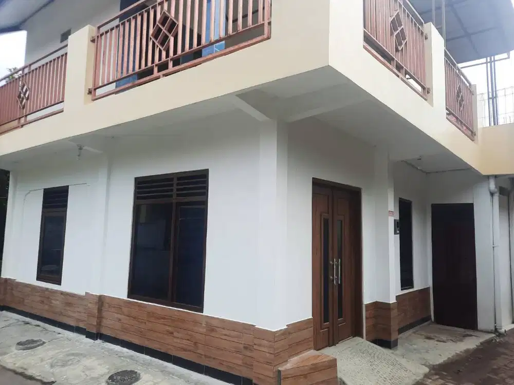 Dikontrakkan rumah 2 lantai dekat UAD STIPRAM dan Surya Global