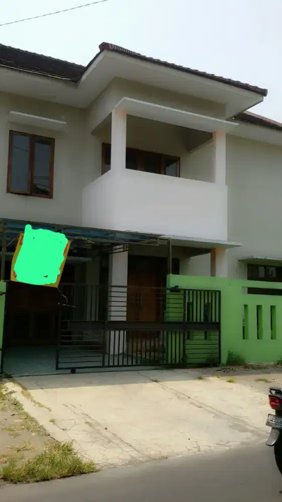 Rumah bagus pinggir aspal dalam perumahan area jakal KM 9 SLEMAN