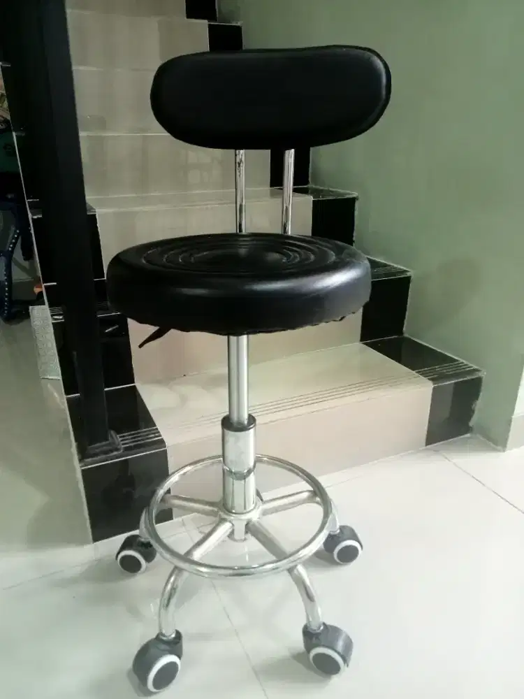 Kursi, kursi hidrolik, kursi putar, kursi kantor, kursi belajar