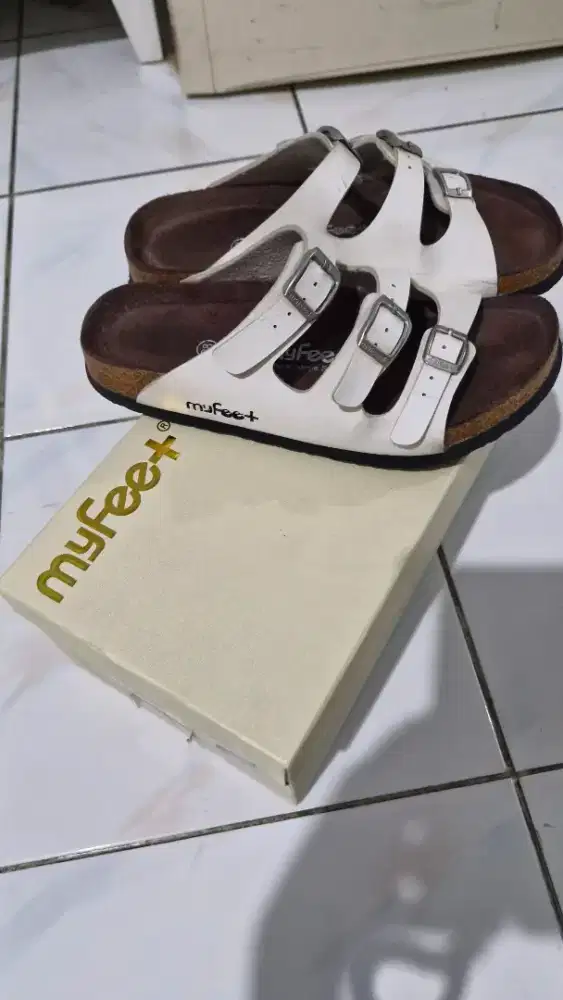 Myfeet no.38 warna putih sendal kesehatan original