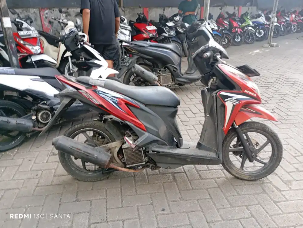 Vario 125 esp tahun 2014. Ss lengkap