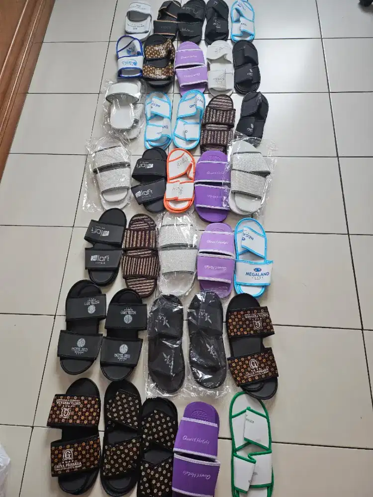 Sandal hotel 100 % baru ada 35 pcs