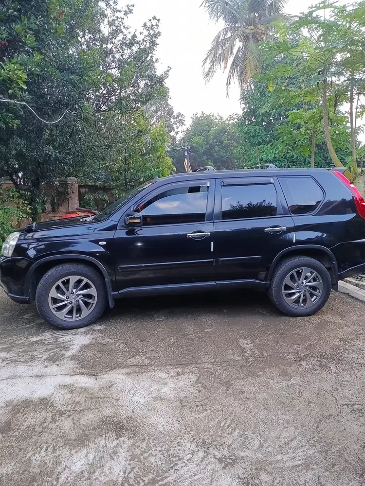 Nissan X-Trail 2009 Bensin