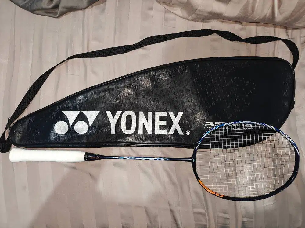 Dijual Raket YONEX ASTROX 100ZZ PRO SECOND ORIGINAL