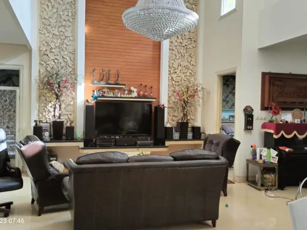 Dijual Rumah Mewah Semi Furnish Siap Huni Lokasi di Pondok Indah Jakarta Selatan