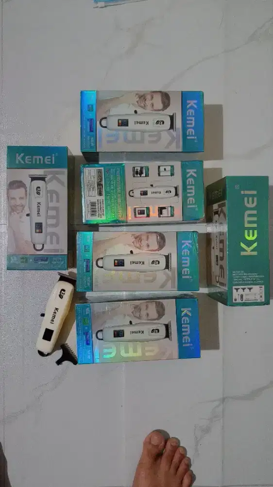 Alat cukur rambut/brewok Kemei-KM PG232