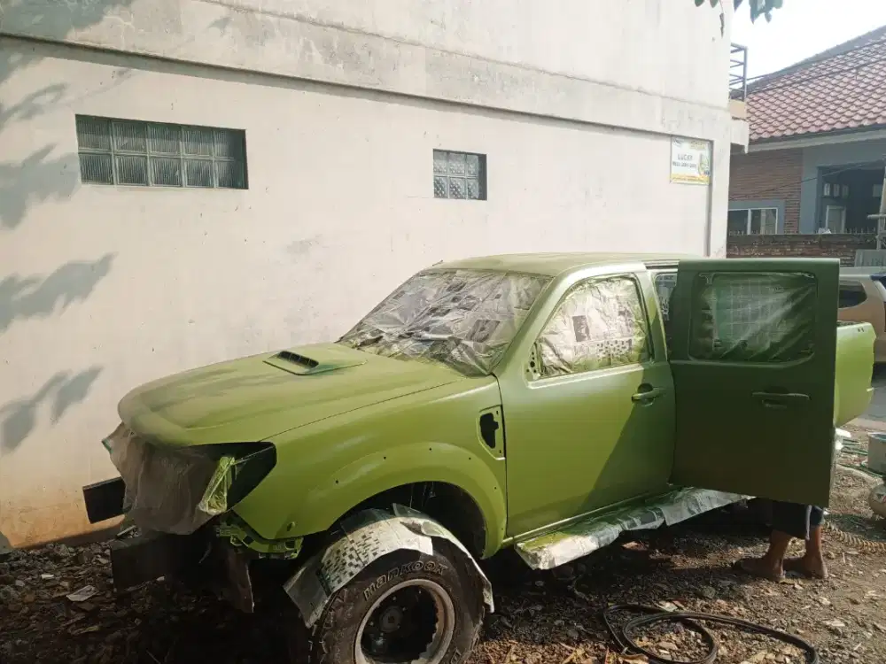 Jasa cat mobil panggilan