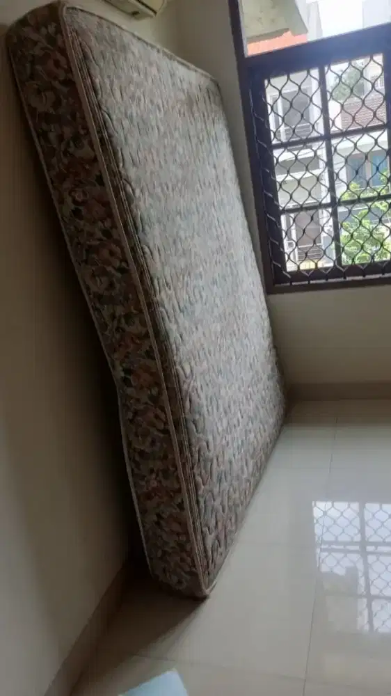 DIJUAL SPRINGBED UKURAN 200X200