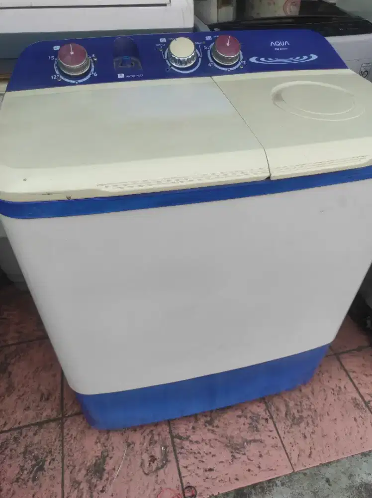 Mesin cuci 2 tabung Aqua kapasitas 8.5 kg siap pakai normal semua