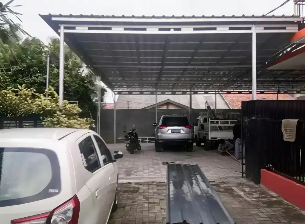 Pasang kanopi rangka baja ringan