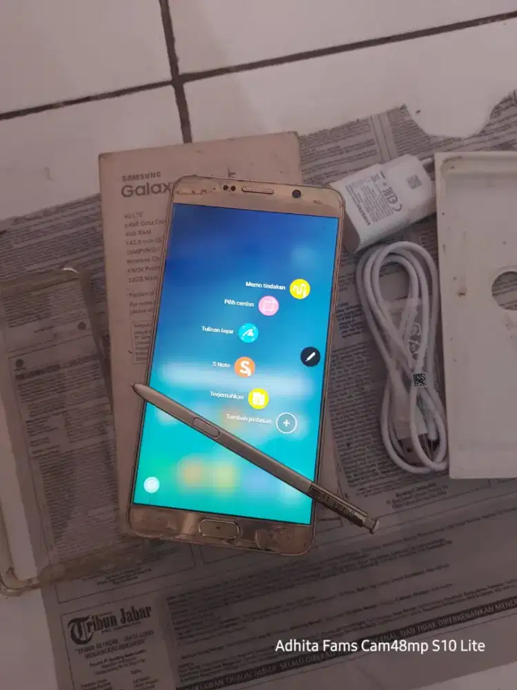 Samsung Galaxy Note 5 Warna Gold Lengkap Bekas Resmi Ram 4/32  Lancar