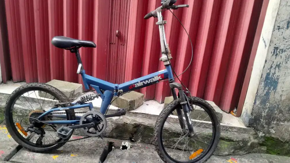 Sepeda lipat AIRWALK ring 20