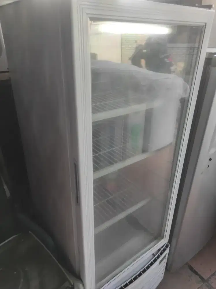 Kulkas Showcase merk RSA  3 rak masih normal semua siap buat usaha