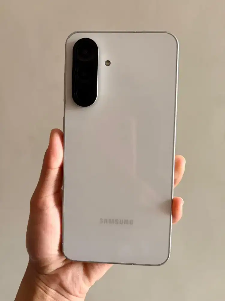 Samsung A56 5g 8/256 White