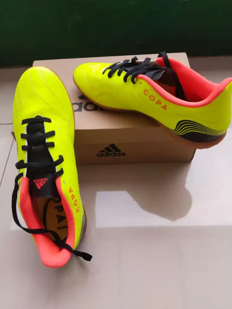 Sepatu futsal adidas copa sense 4in1
