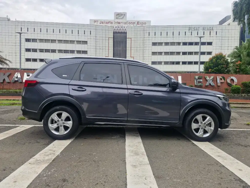 Honda BRV model baru Matic type E tahun 2023 Pajak Hidup bulan Oktober