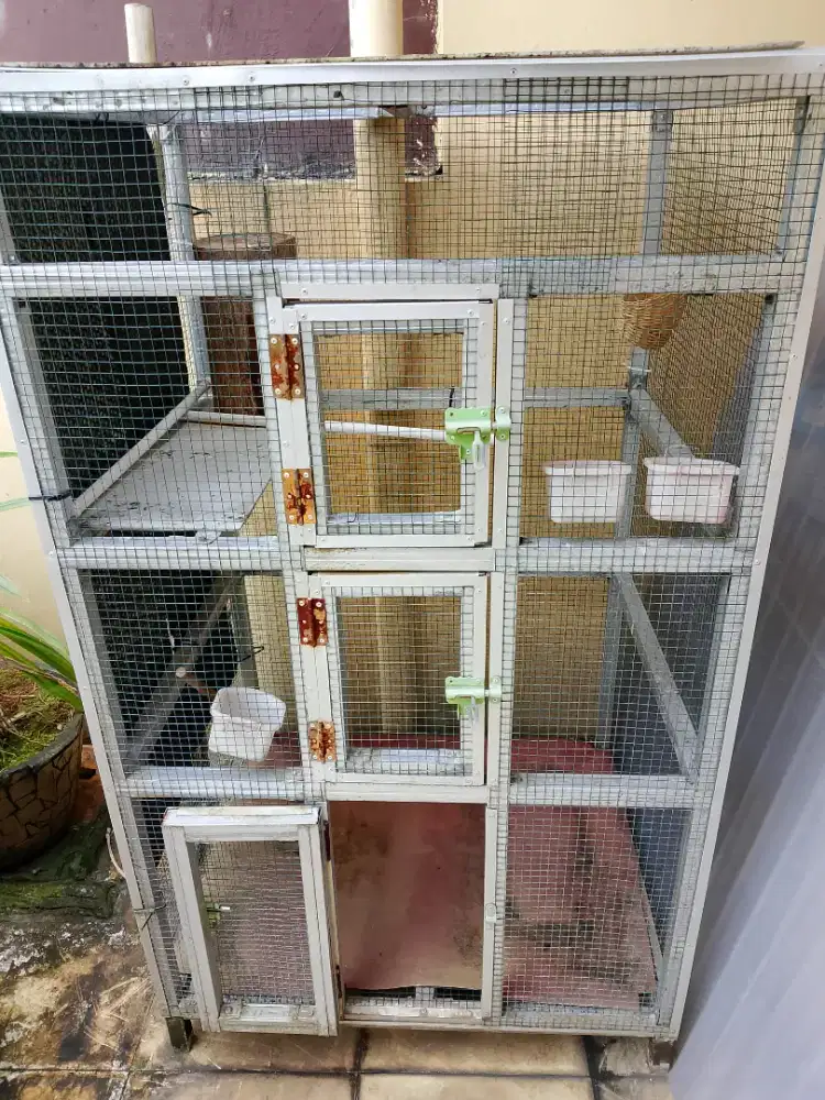 Kandang ternak burung (bekas)