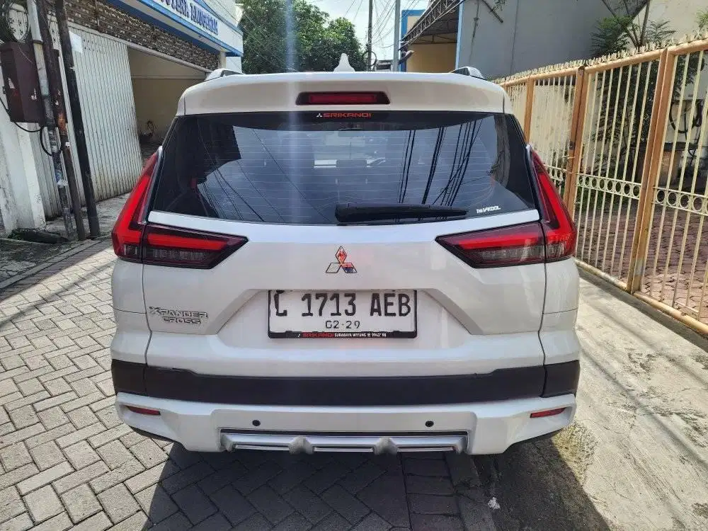 MITSUBISHI NEW XPANDER 1.5 CROSS PREMIUM MATIC 2023 PUTIH SURABAYA
