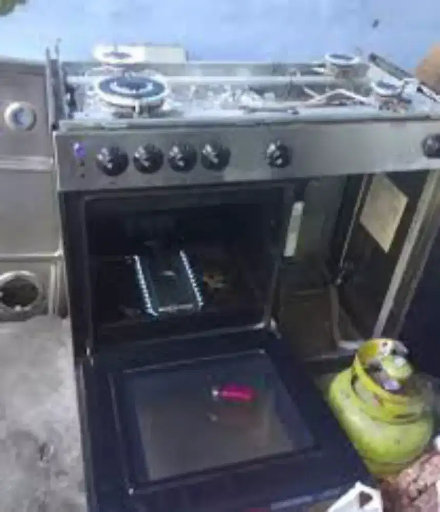 Service mesin cuci dispenser freezer showcase kompor gas chiler kulkas