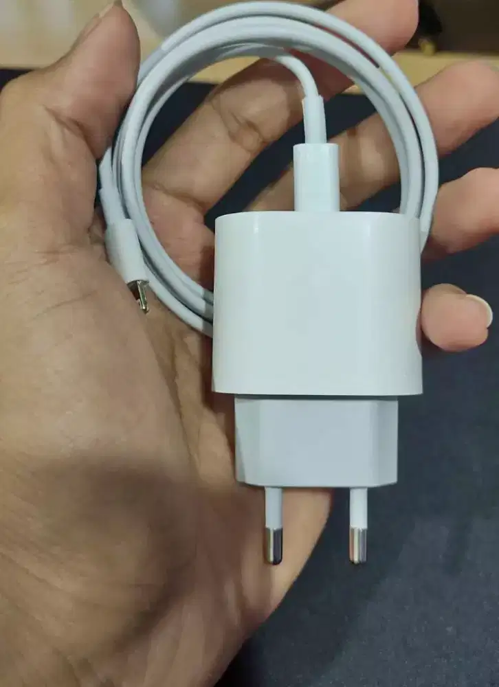 CHARGER IPHONE FAST CHARGING 20W