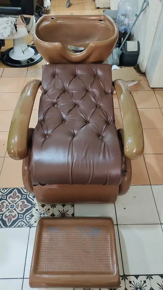 Kursi Keramas Shampoo Chair