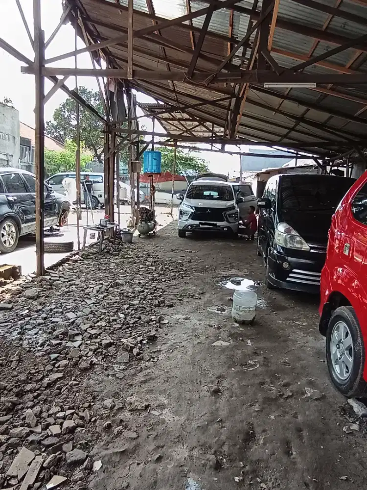 Dicari Karyawan Ketok Dempul Cat untuk Bengkel Mobil