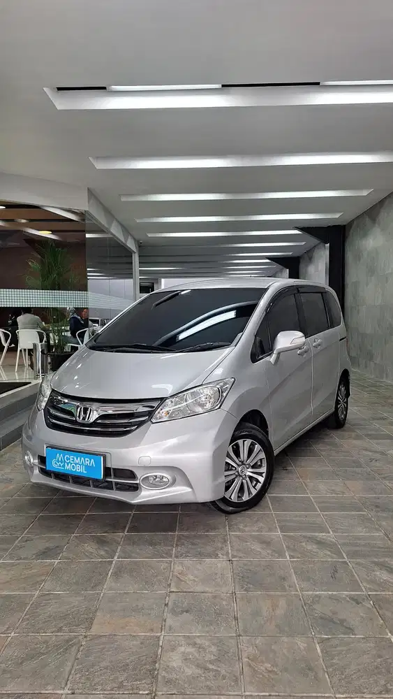 Honda Freed E  AT 2013 PSD