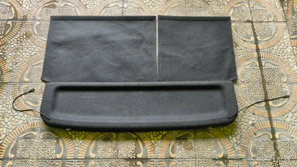 Cover Bagasi / Trunk Cargo Cover Nissan Latio Hatchback