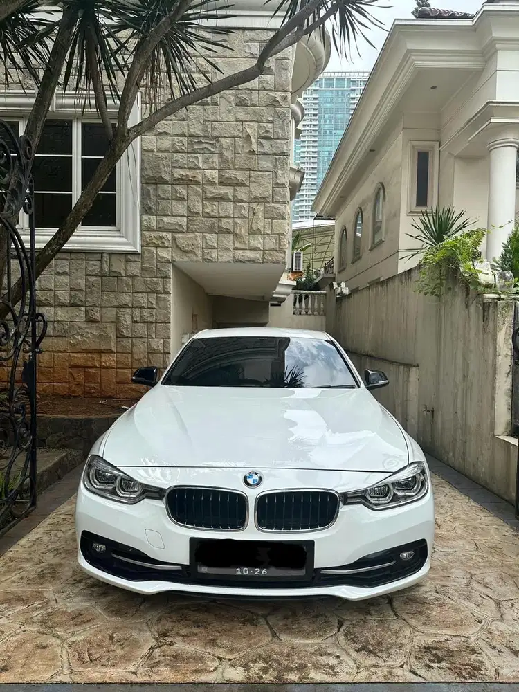 BMW 320i Sport MULUS SIAP PAKAI