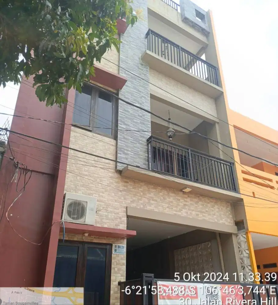 Dijual Rumah 3 Lantai  Rivera Hills, Zona 2, Depok