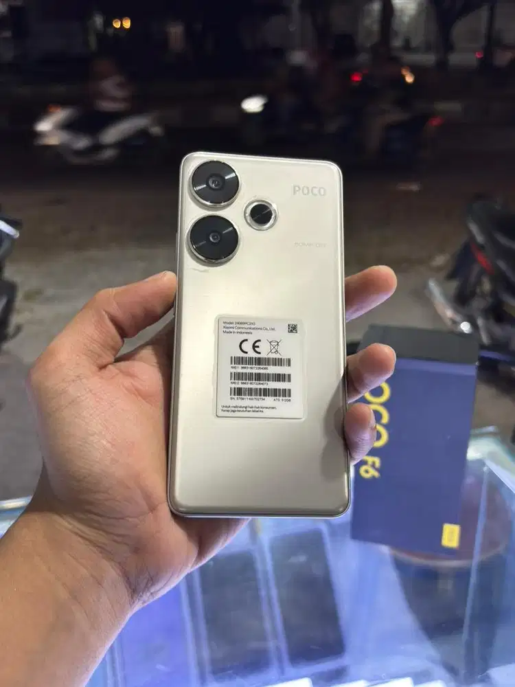 POCO F6 Ram 12/512, Kondisi Super, Lengkap, Bergaransi.