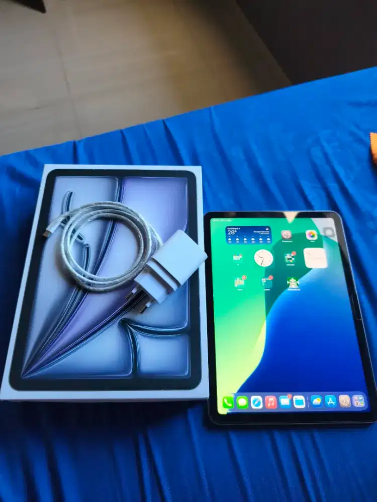 Ipad air m2 2024 128gb space gray kondisi baik