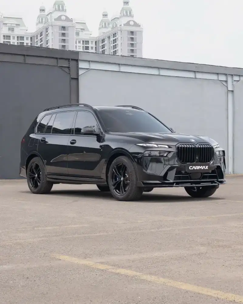 BMW X7 M-Sport xDrive40i NIK 2024 Hitam