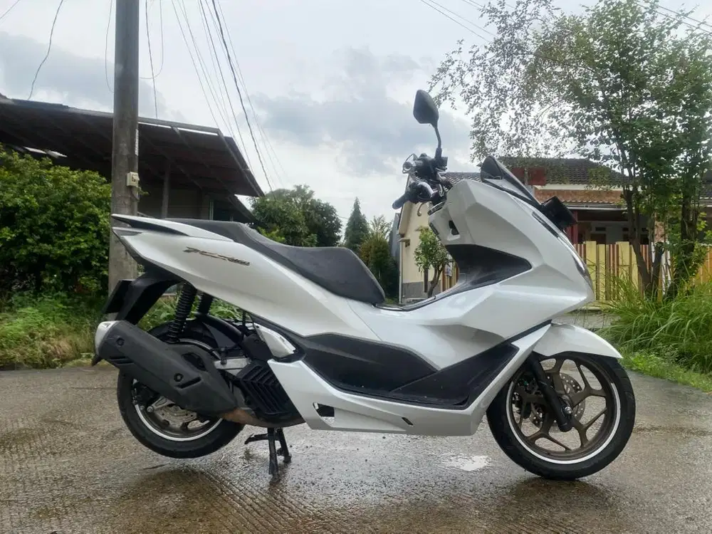 58@:DP:1,100RB F KAB HONDA PCX160ABS PUTiH